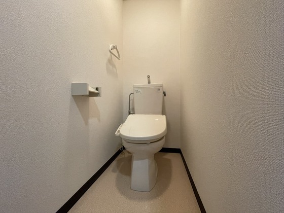 コンフォール空港通り