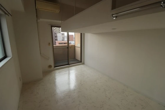 ファミーリエ昭和町