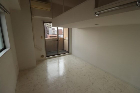 ファミーリエ昭和町