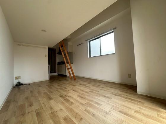 ファミーリエ昭和町