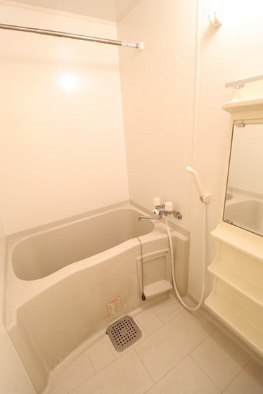 ファミーリエ昭和町