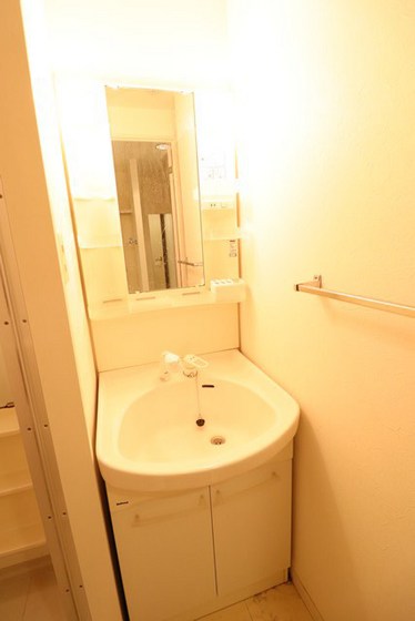 ファミーリエ昭和町