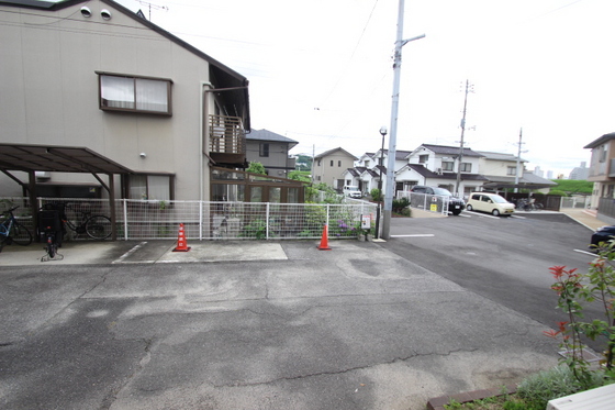 サリアンコート川田