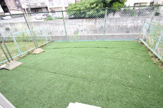 サリアンコート川田