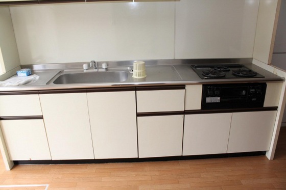 サリアンコート川田