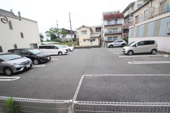 フローラル新庄 B棟