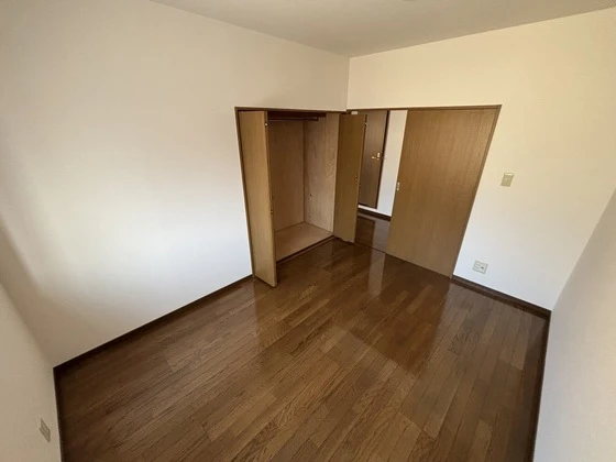 フェリスクラモト