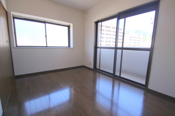 フェリスクラモト