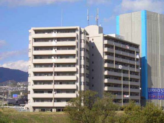 ダイアパレス中須