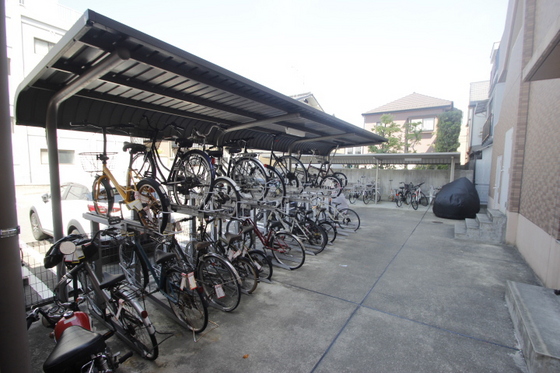 グランジュネッス