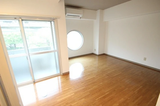 ヴェルソーヤスダ