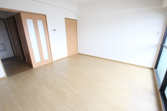 フリージアコート