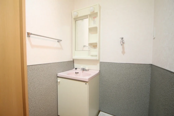 フリージアコート