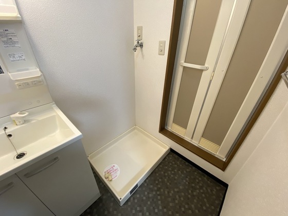 ロイヤルタムラバラ館