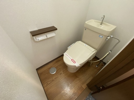 ロイヤルタムラバラ館