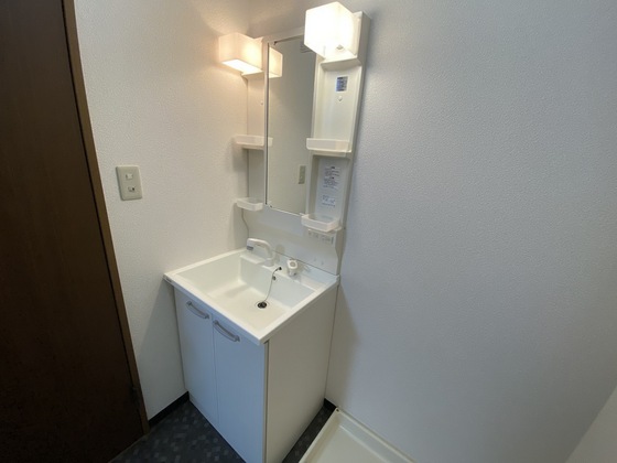 ロイヤルタムラバラ館