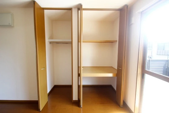 クレストハウス C棟