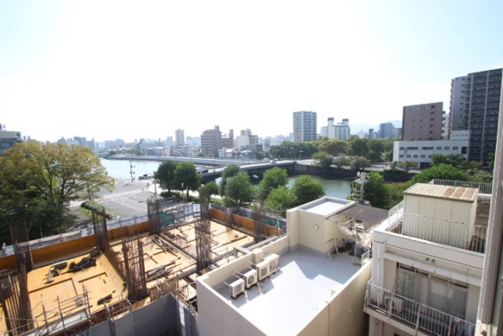 グレースコート