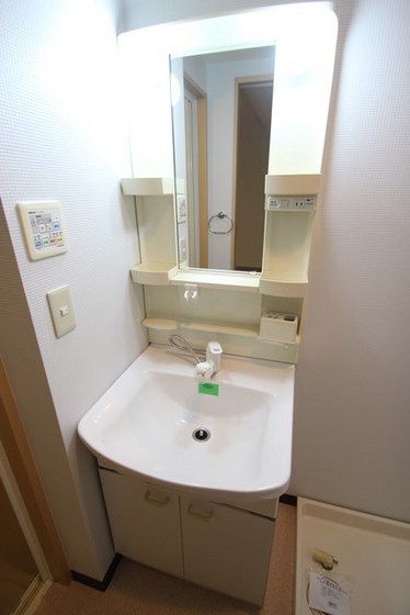 グレースコート