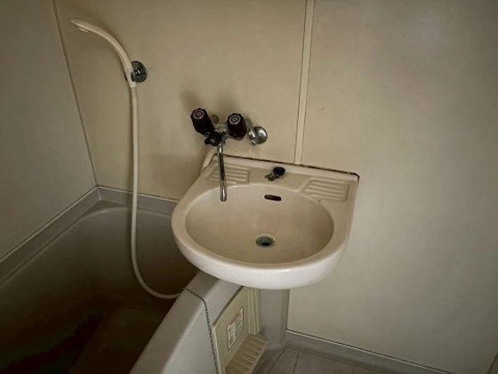 リバーパレス牛田新町