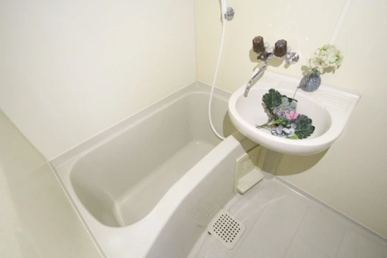 リバーパレス牛田新町