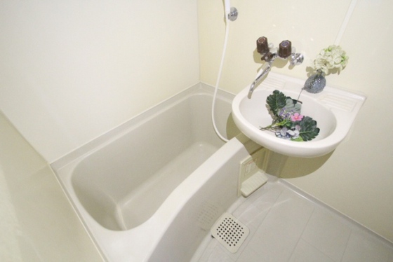 リバーパレス牛田新町