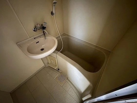 リバーパレス牛田新町