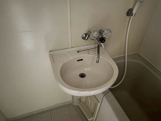 リバーパレス牛田新町