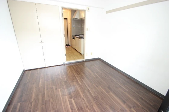 リバーパレス牛田新町