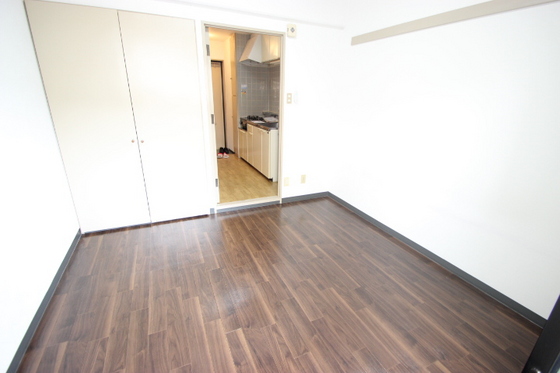 リバーパレス牛田新町