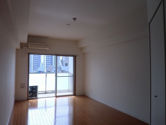 グラビスコート白島