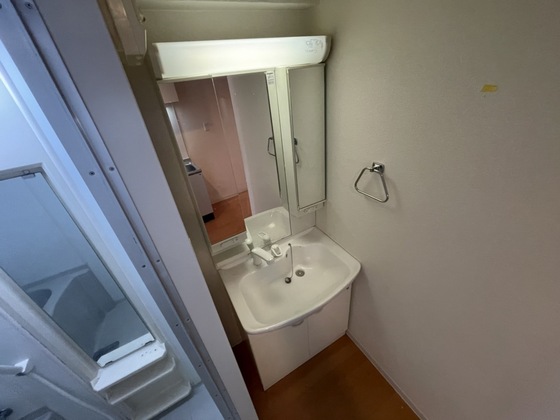 グラビスコート白島