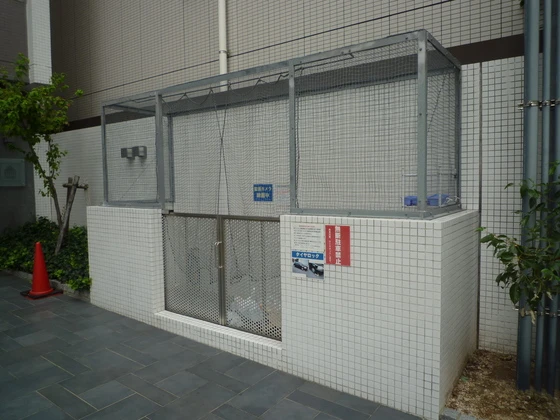 グラビスコート白島