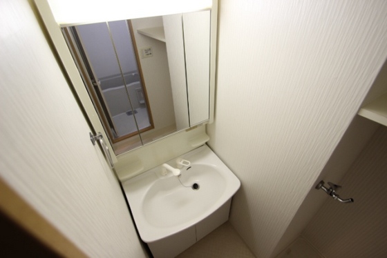 グラビスコート八丁堀