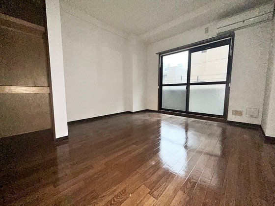 ジョルニ・フェリーチ