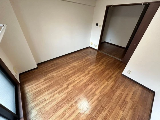 ジョルニ・フェリーチ