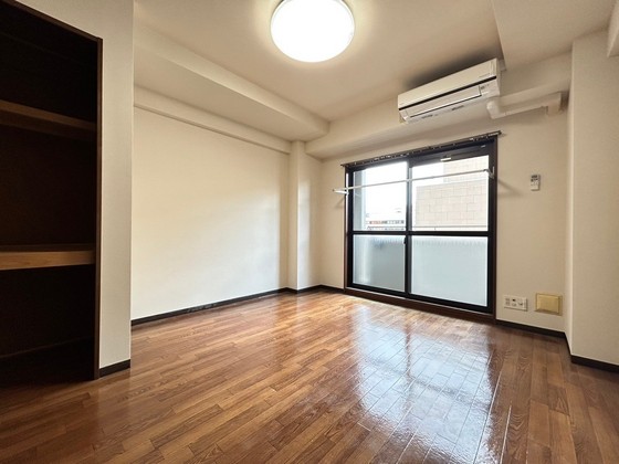 ジョルニ・フェリーチ