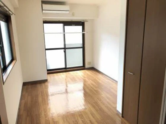 ジョルニ・フェリーチ