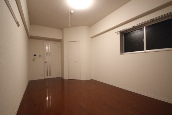 グラビスコート光町