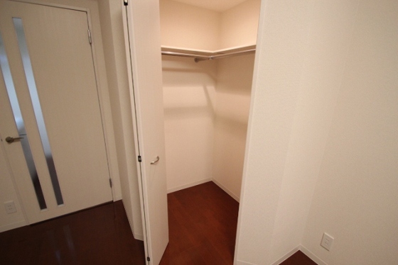 グラビスコート光町