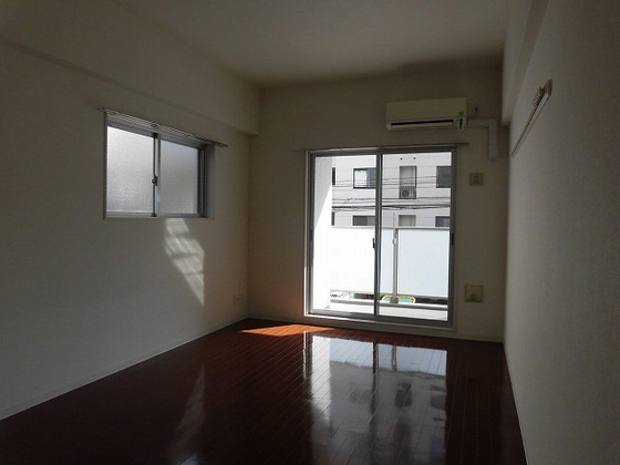 グラビスコート光町