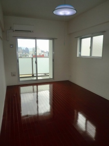 グラビスコート光町