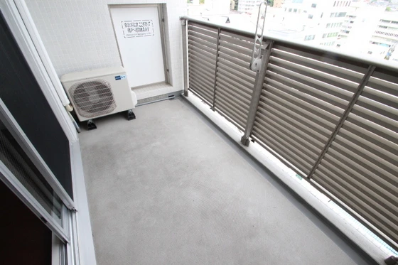 グラビスコート光町