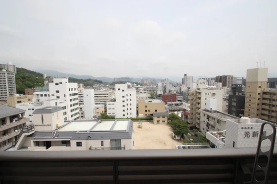 グラビスコート光町