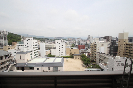 グラビスコート光町