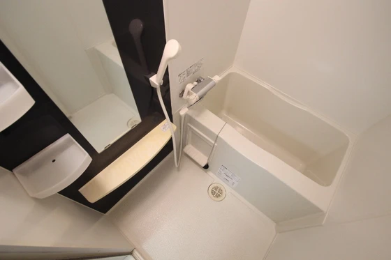 グラビスコート光町