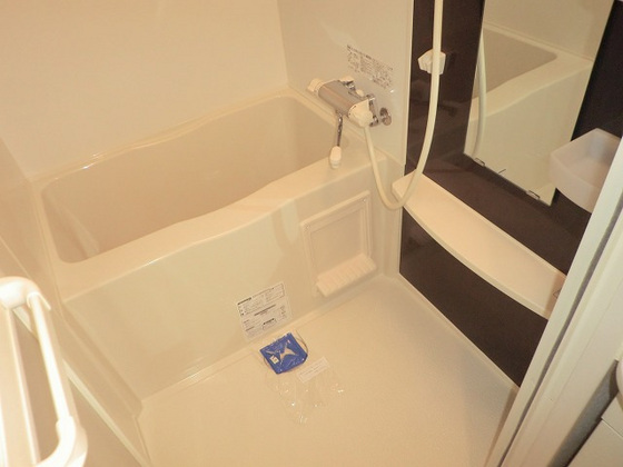 グラビスコート光町