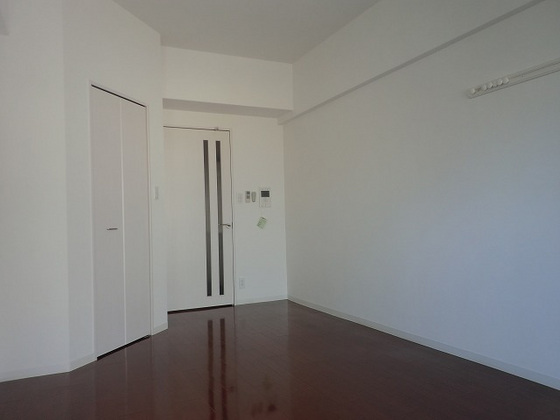 グラビスコート光町