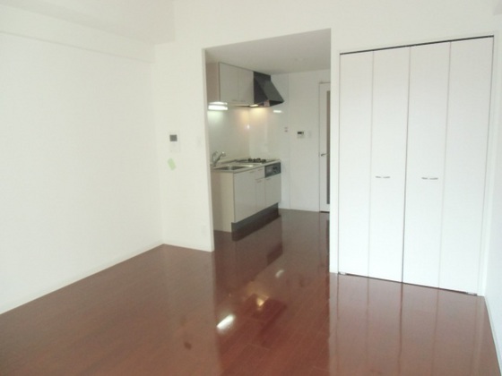 グラビスコート光町