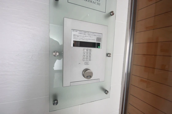 グラビスコート光町